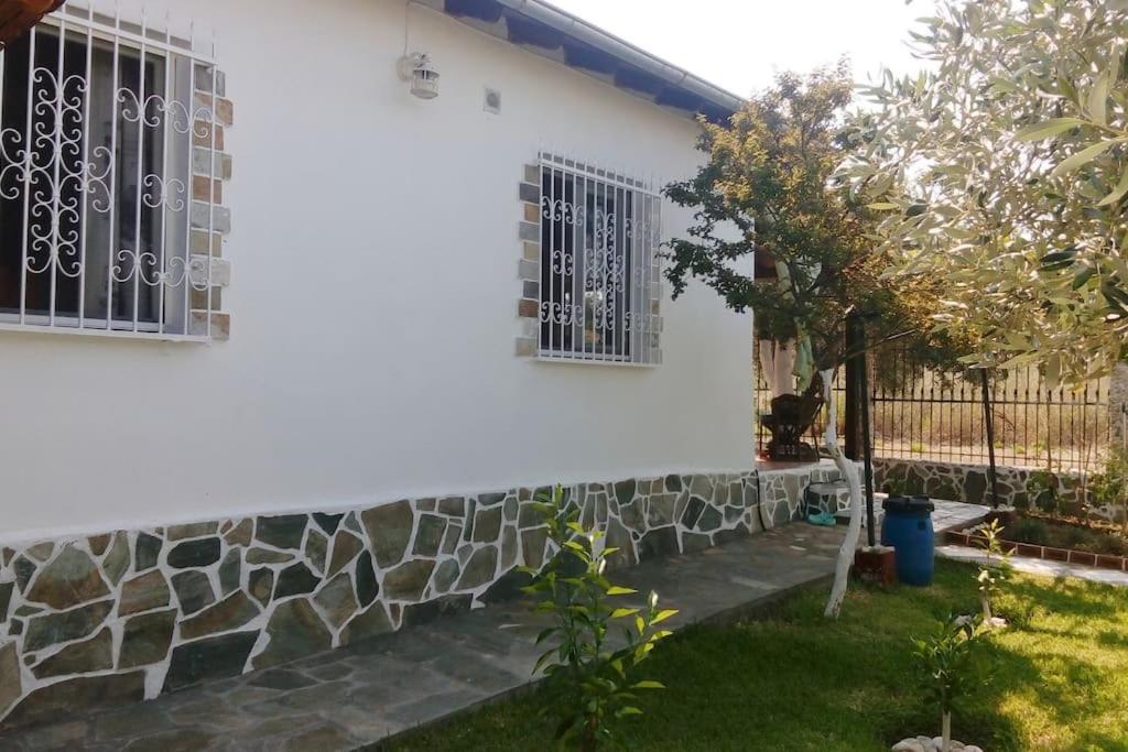 Holiday home Amarantos Beautiful Garden House *